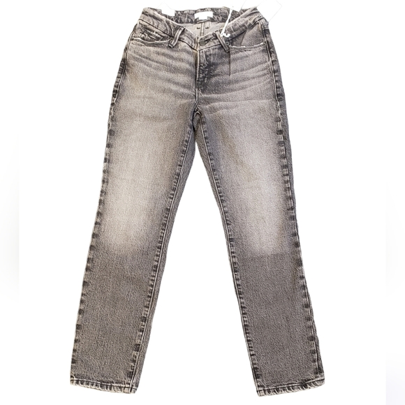 Good American Good Classic Low Fray Hem Jeans - Picture 6 of 8